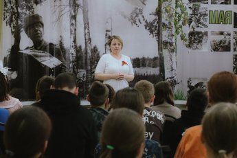 "Библионочь. Свои герои"