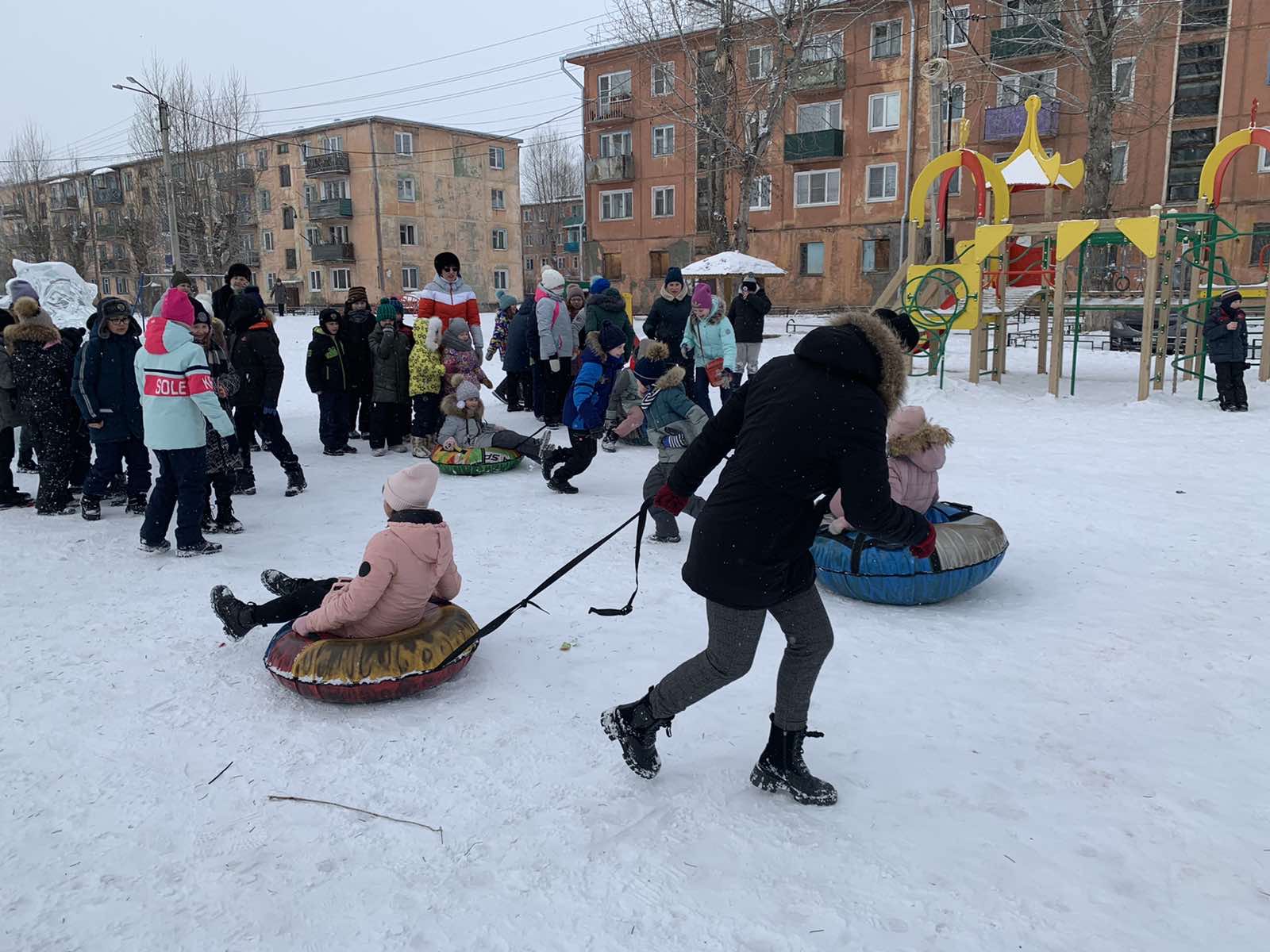 П средний. Богатырские забавы Видное. Богатырские забавы зима Йошкар-Ола.